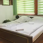بيت ريفي Pink Hudini