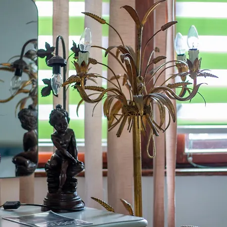 Zajazd Pink Hudini *