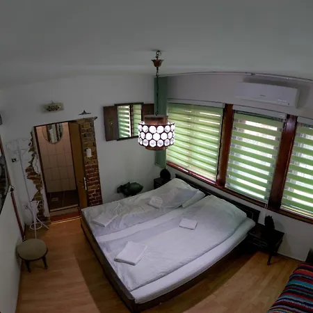 Zajazd Pink Hudini Sarajewo